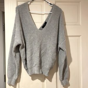 Forever 21 V neck grey sweater with twisted back